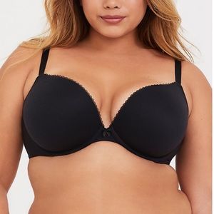 TORRID CURVE BODY™ BLACK LIGHTLY LINED PLUNGE BRA